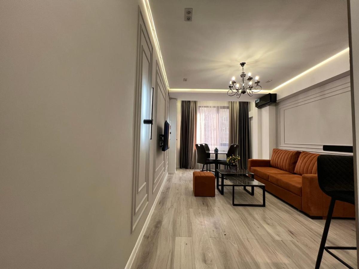 Cozy Apt 3 City Center Yerevan Exterior photo